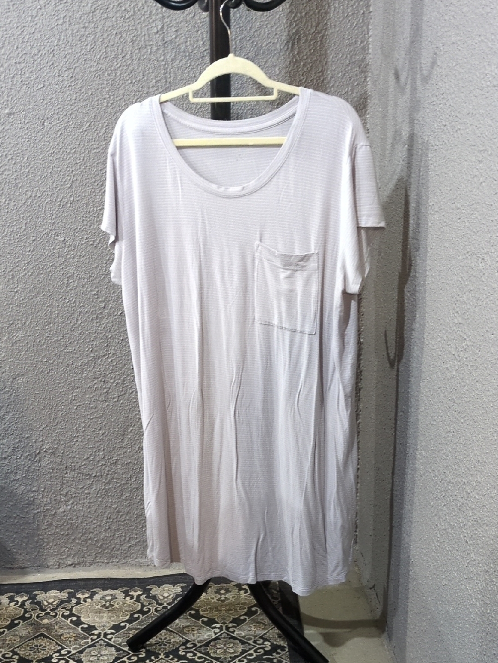 Light Gray Pocket T-Shirt Style Nightgown